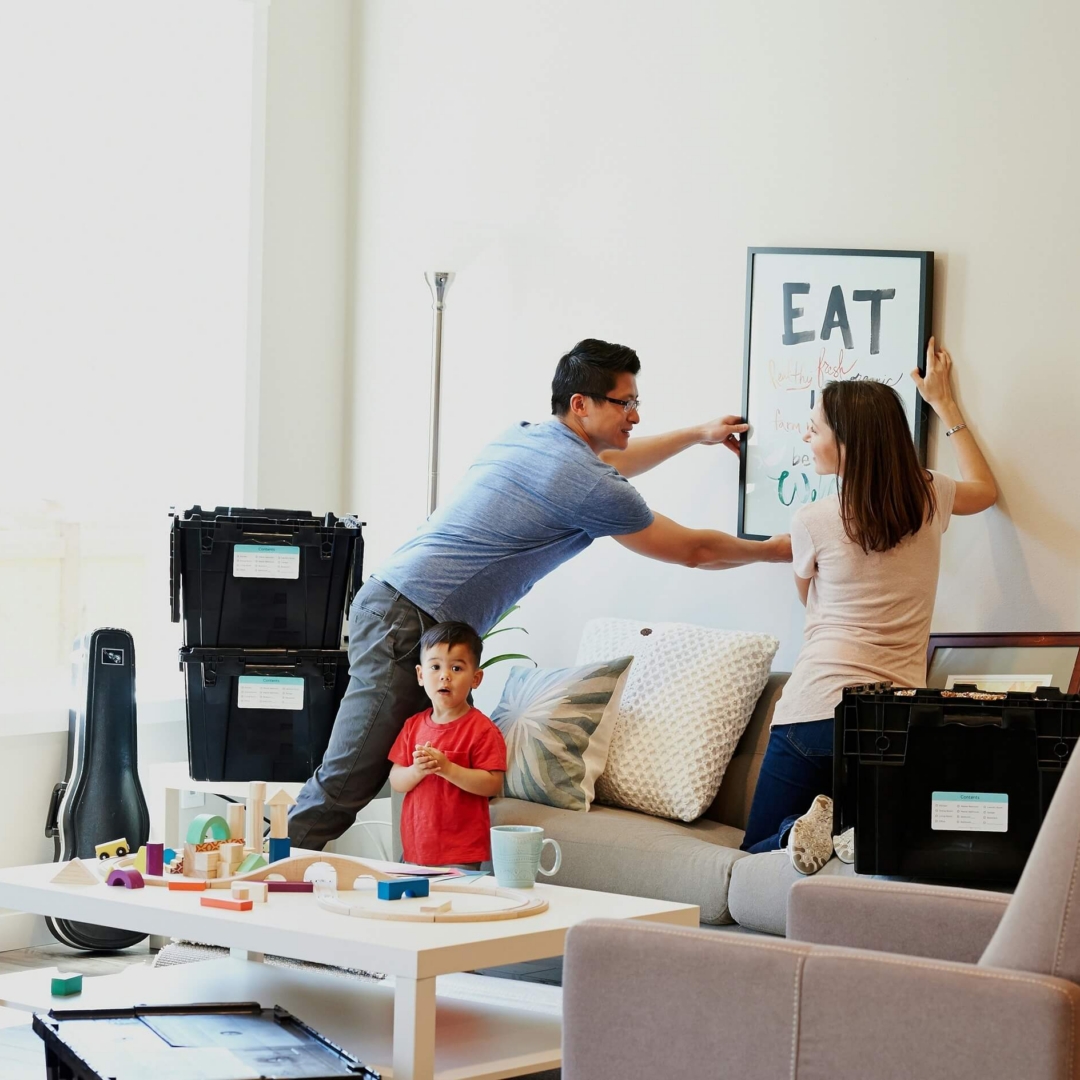 family-move-new-house